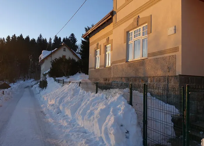 Ašika 木屋 约瑟夫杜尔