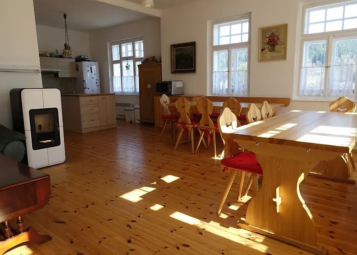 Ašika 约瑟夫杜尔